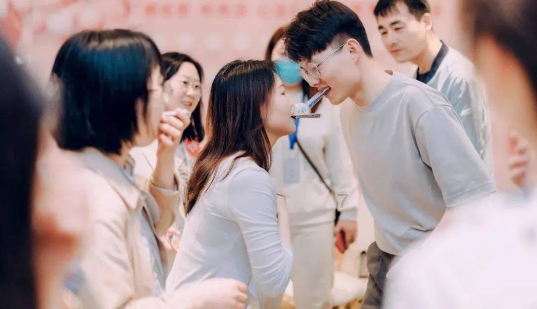 独眼方块找出口无敌版