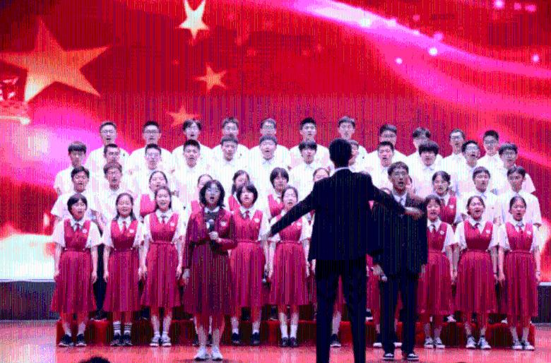 河南学校火灾一对双胞胎中一人离世:一人被接回家洗澡幸免于难