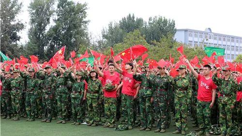 起重机卡车找不同