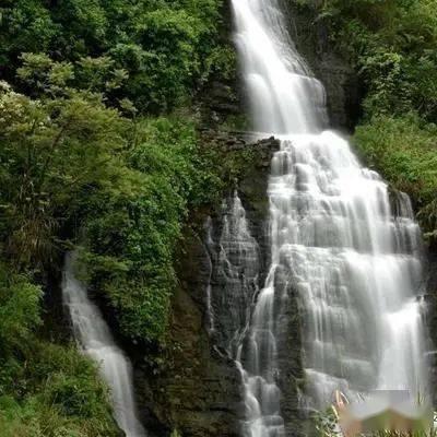 俗话说勤劳才能致富，西方人并不勤劳，为何还那么富裕呢？游戏画面